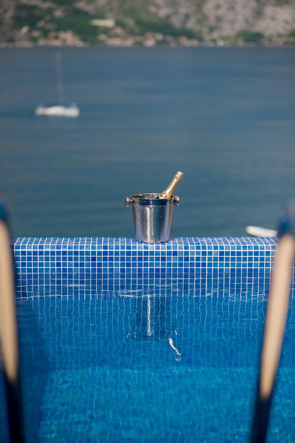 Stoliva Residence With Infinity Pool Kotor Exterior photo